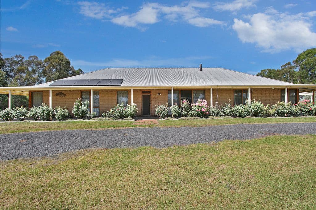 39 South Road, YARRAWONGA VIC 3730, Yarrawonga - Image 1