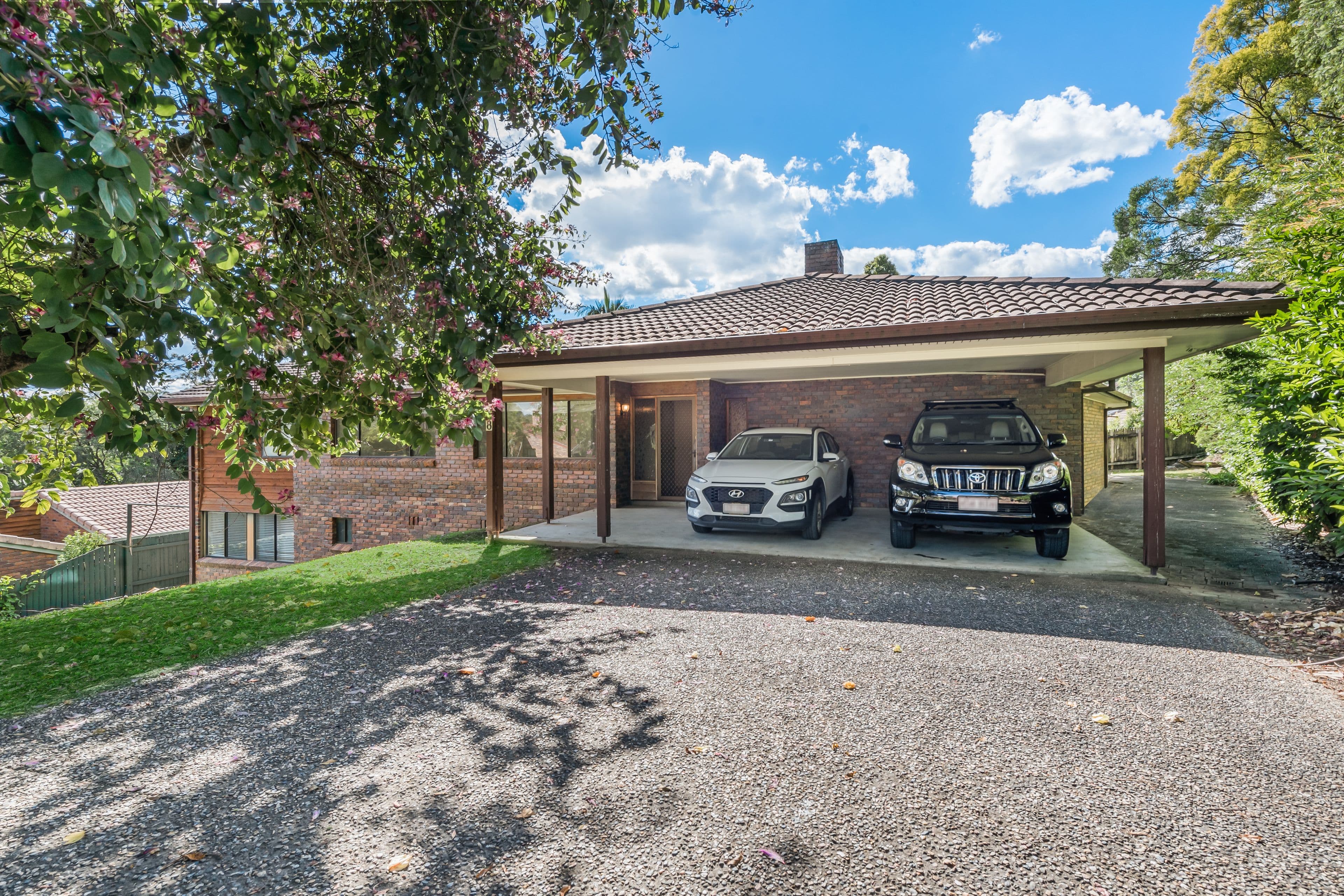8 Wildwood Street, Kenmore Hills QLD 4069, Kenmore Hills - Thumbnail 2