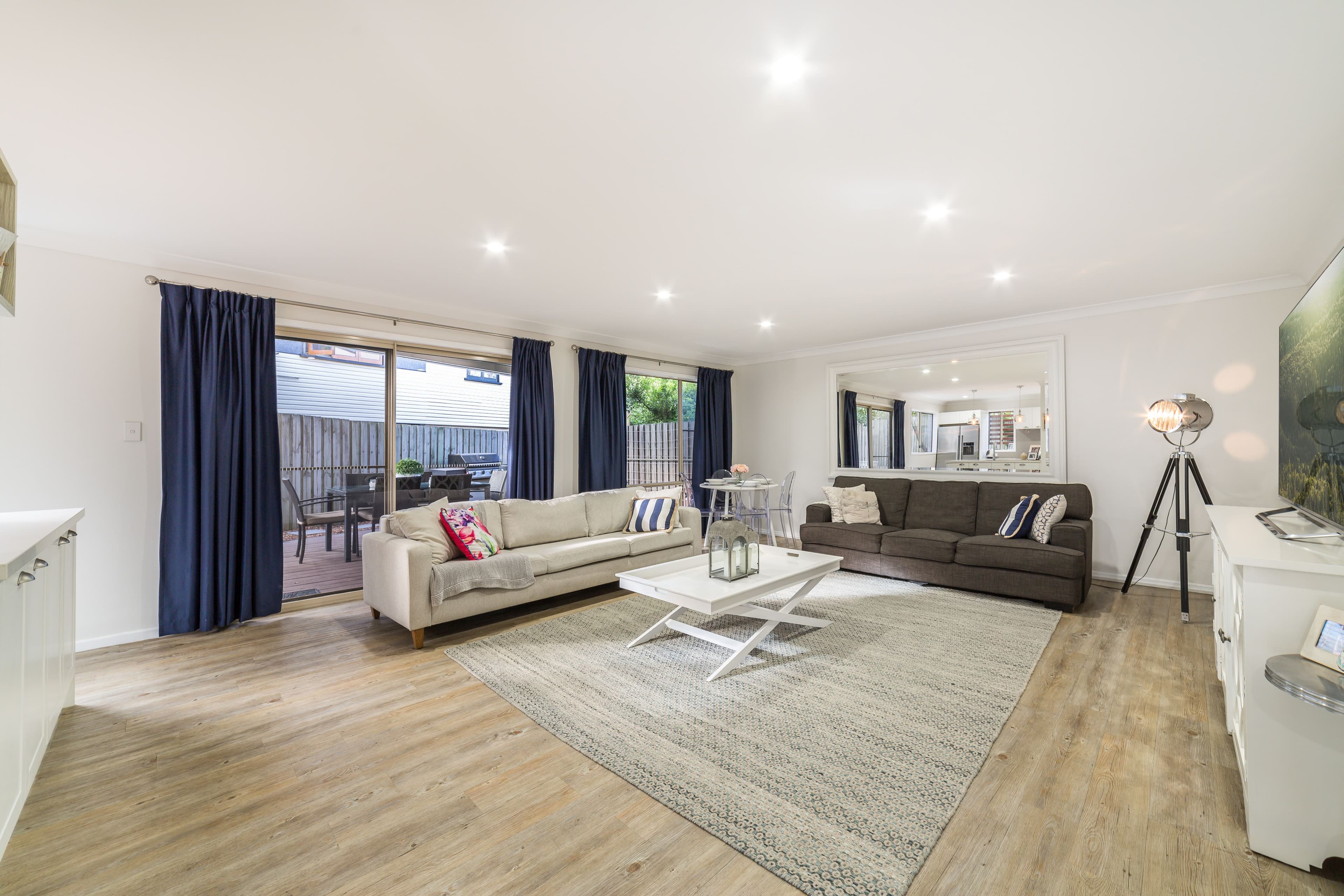 27 McCowan Street, Ashmore QLD 4214, Ashmore - Thumbnail 2