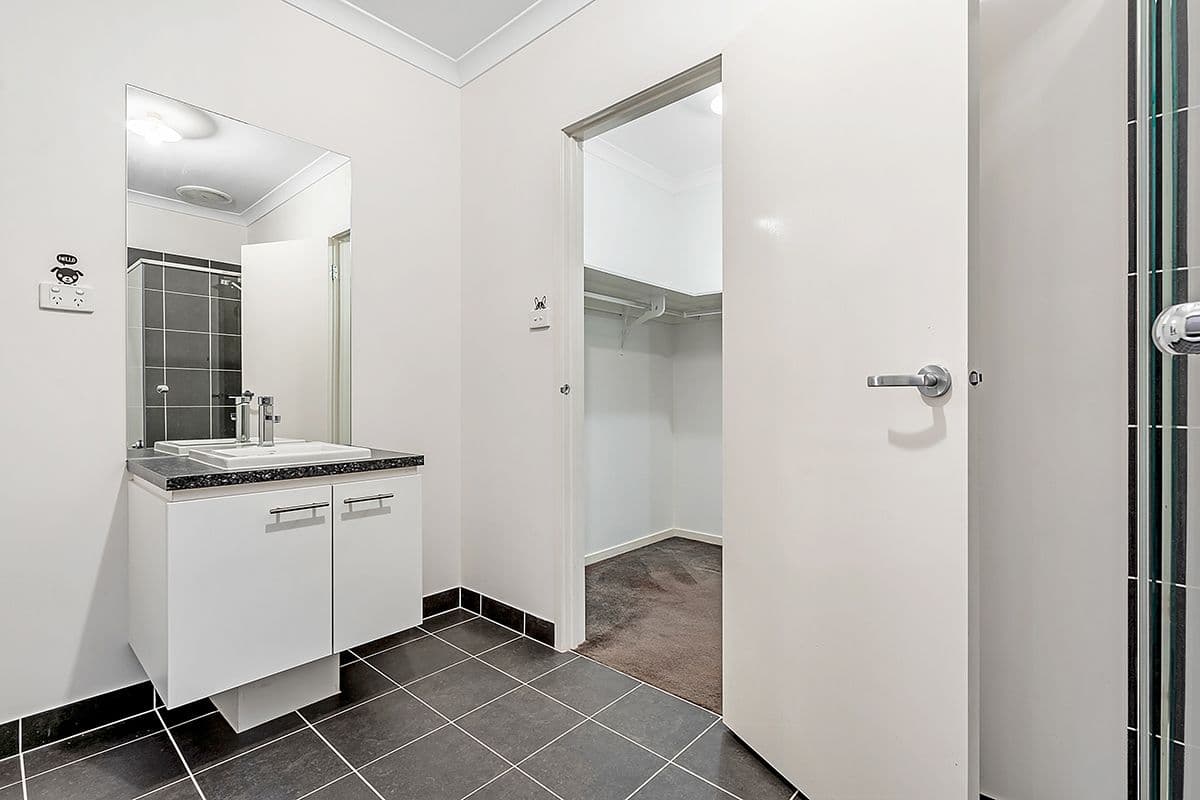 37 Natural Drive, Craigieburn VIC 3064, Craigieburn - Thumbnail 3