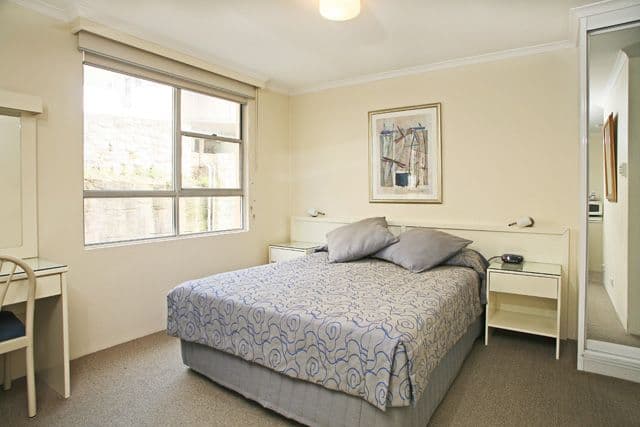 2A Henry Lawson Avenue, MCMAHONS POINT NSW 2060, McMahons Point - Thumbnail 4