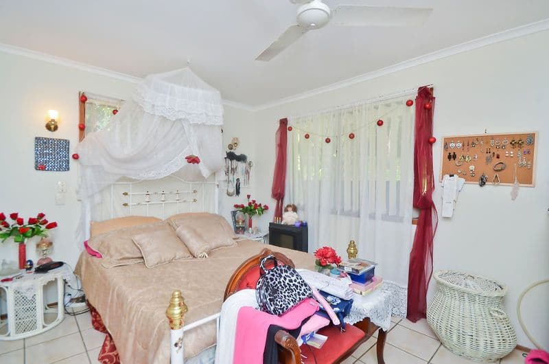 44 Pindari Avenue, BURLEIGH HEADS QLD 4220, Burleigh Heads - Thumbnail 8