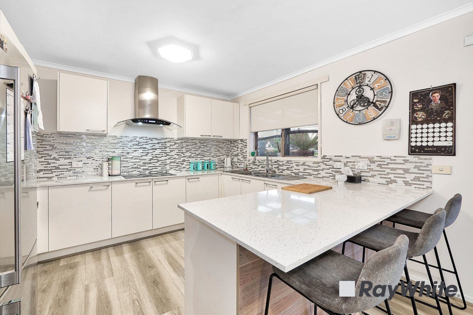 7 Maureen Close, Cranbourne West VIC 3977, Cranbourne West - Thumbnail 5