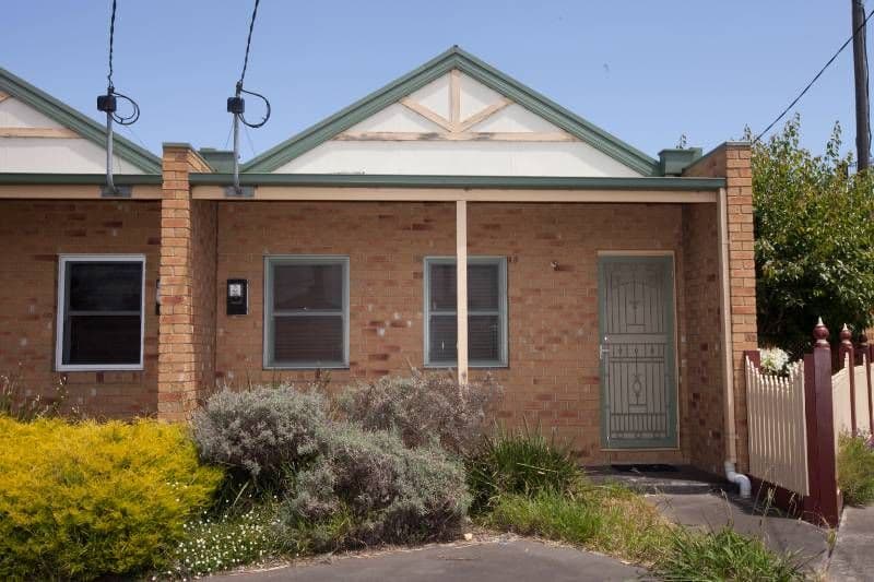 37 Errol Street, Footscray - Image 1