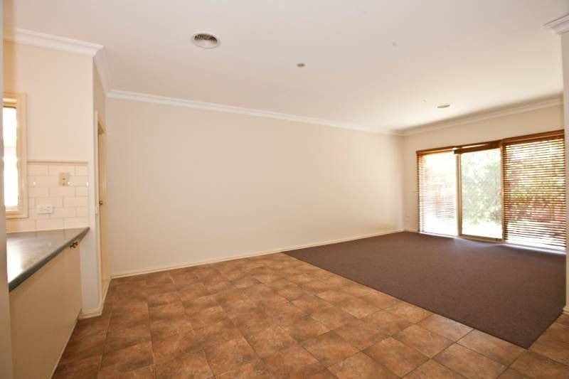 37 Errol Street, Footscray - Thumbnail 3