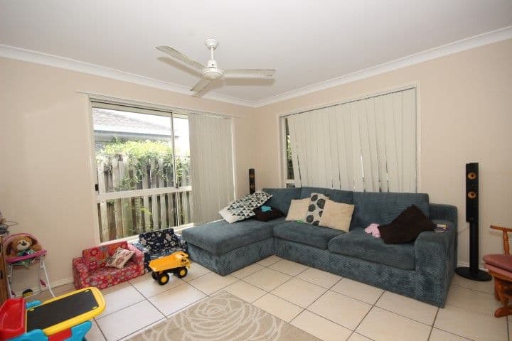 7 Eugene Drive, Varsity Lakes QLD 4227, Varsity Lakes - Thumbnail 2