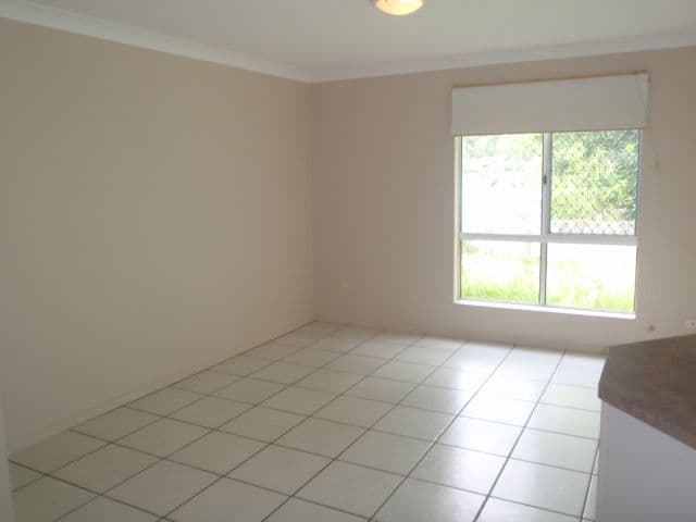 6 Buddy Holly Close, PARKWOOD QLD 4214, Parkwood - Thumbnail 4