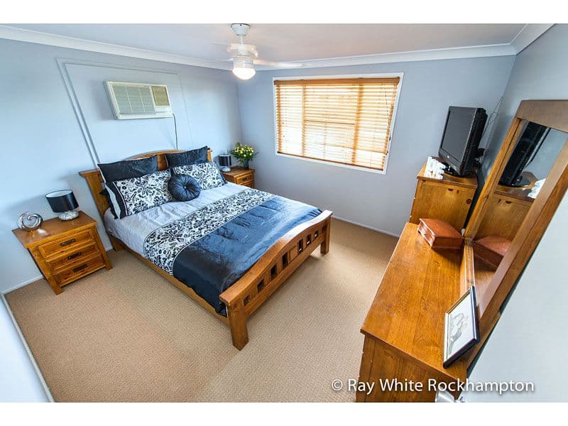 1 Halligan Crescent, Norman Gardens QLD 4701, Norman Gardens - Thumbnail 5