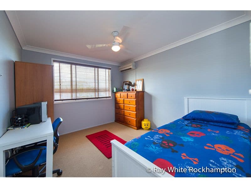 1 Halligan Crescent, Norman Gardens QLD 4701, Norman Gardens - Thumbnail 7