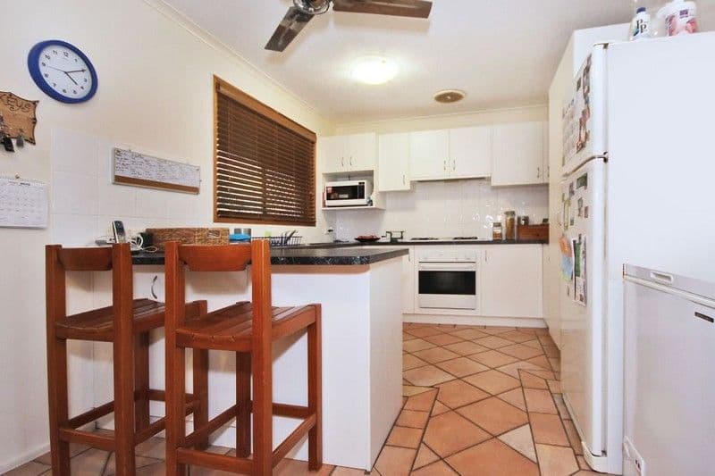 16 Constellation Crescent, MUDGEERABA QLD 4213, Mudgeeraba - Thumbnail 4