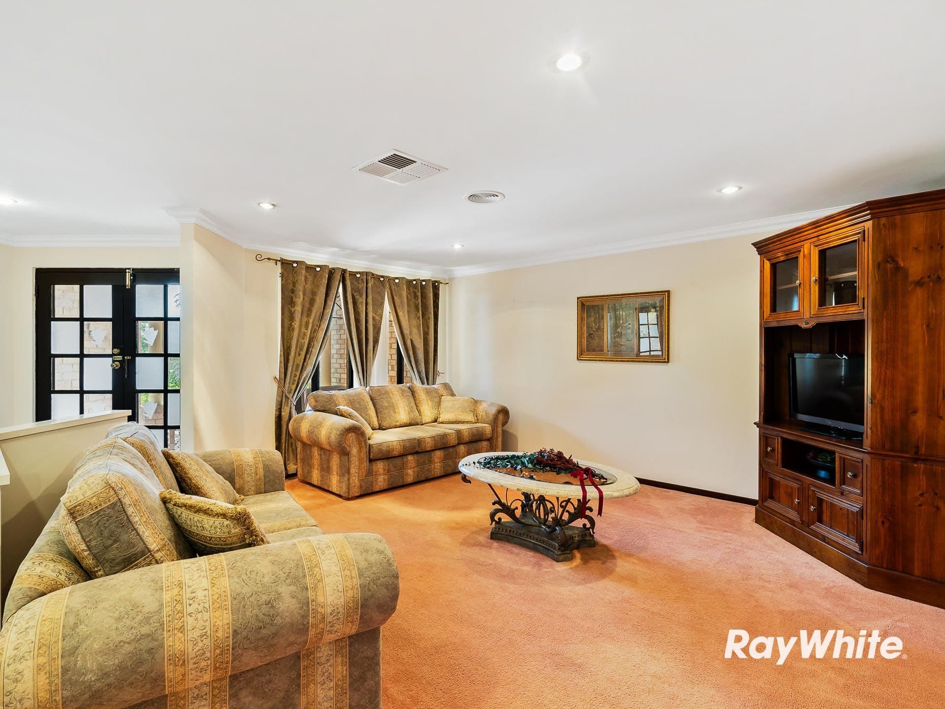 5 Seaforth Drive, Halls Head WA 6210, Halls Head - Thumbnail 4