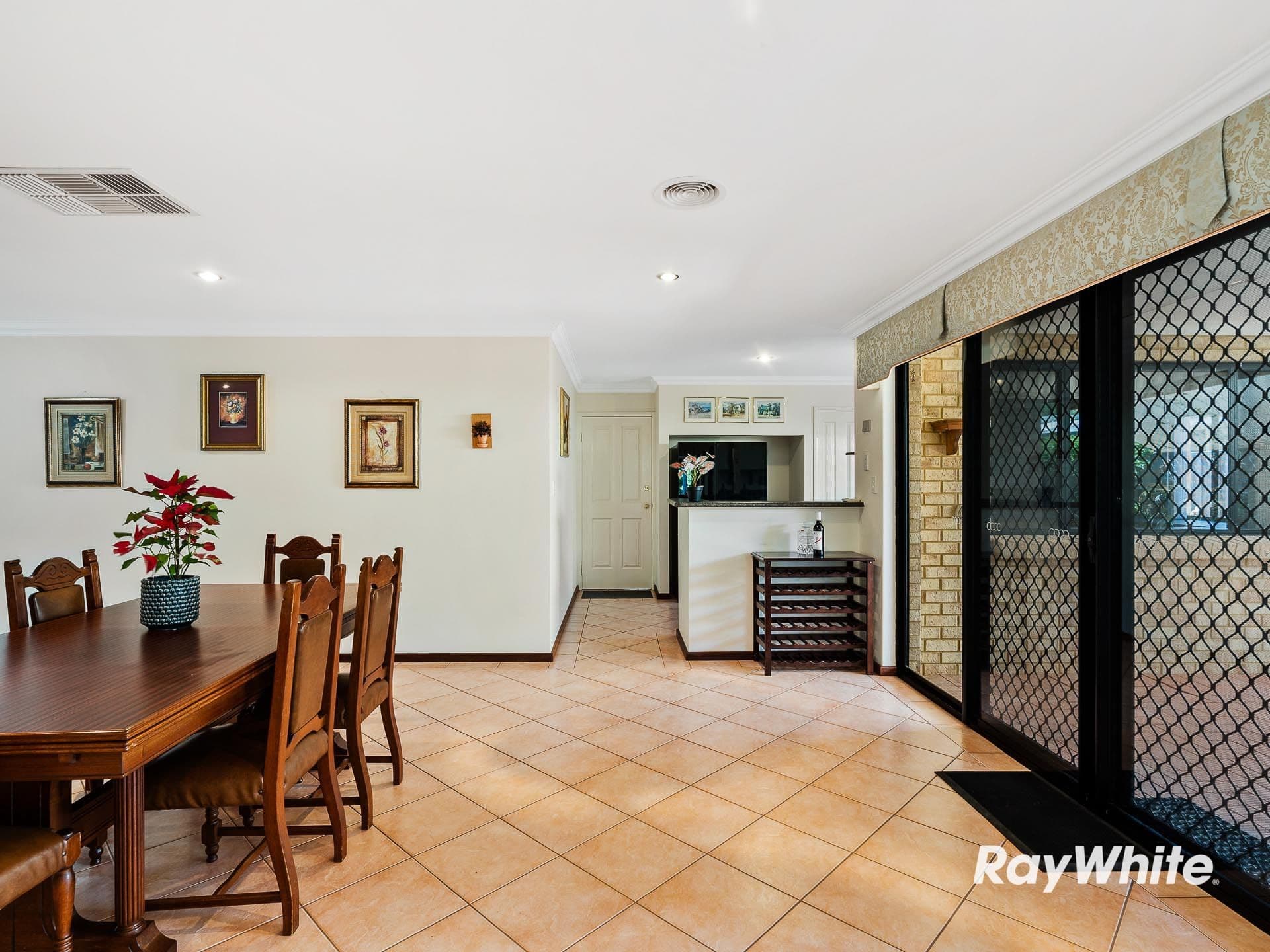 5 Seaforth Drive, Halls Head WA 6210, Halls Head - Thumbnail 6