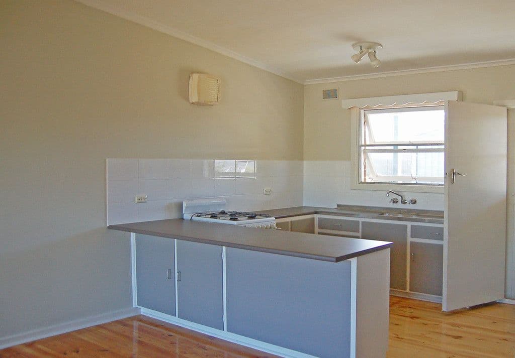 15 Willochra Street, Largs North SA 5016, Largs North - Thumbnail 4