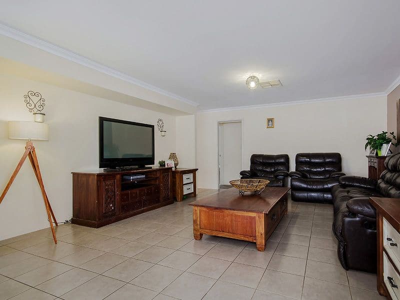 12 Tranquility Way, HALLS HEAD WA 6210, Halls Head - Thumbnail 3