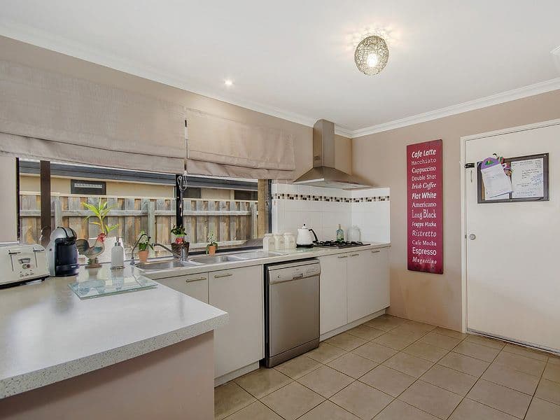12 Tranquility Way, HALLS HEAD WA 6210, Halls Head - Thumbnail 5