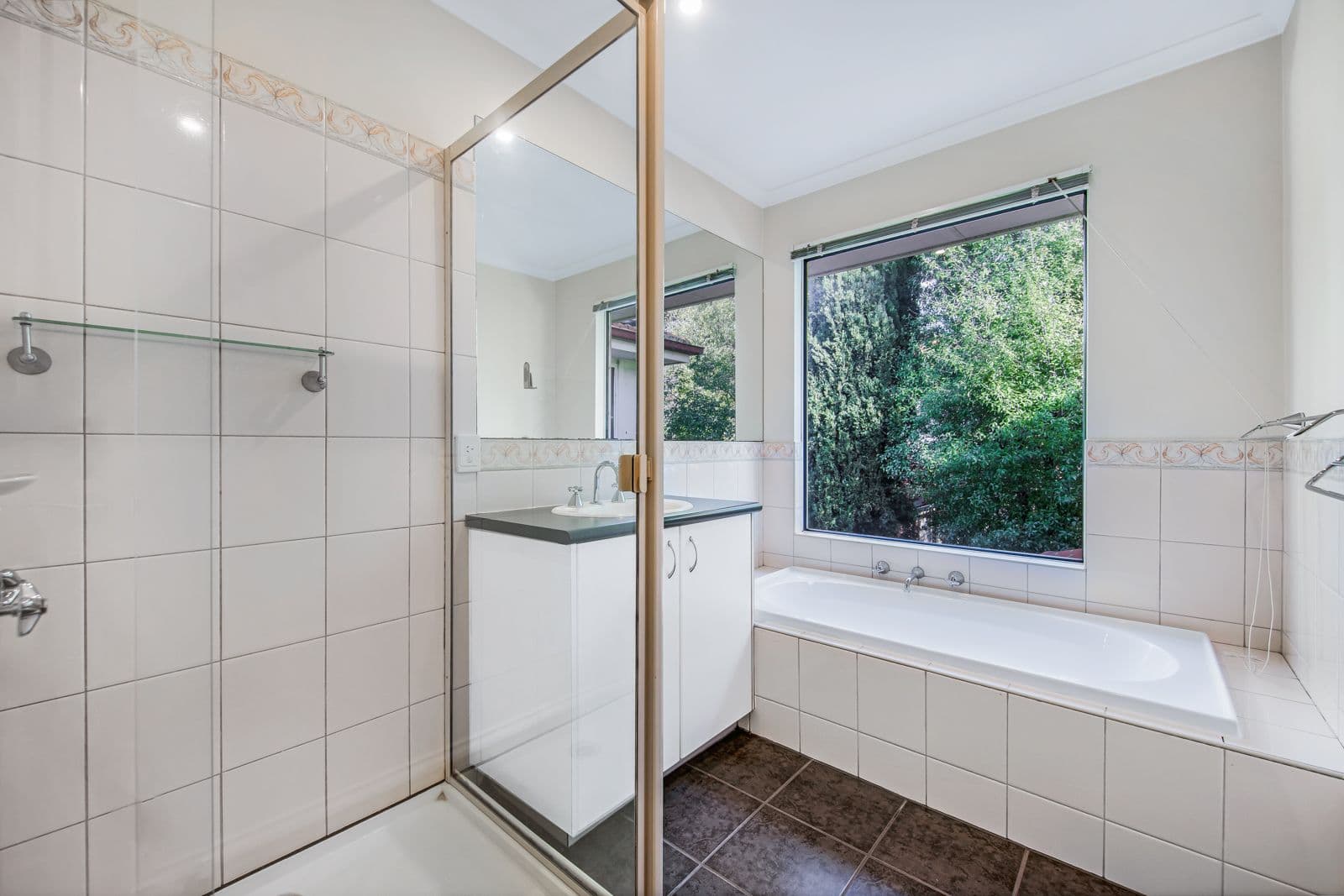 43 Silverwood Way, Glen Waverley VIC 3150, Glen Waverley - Thumbnail 8