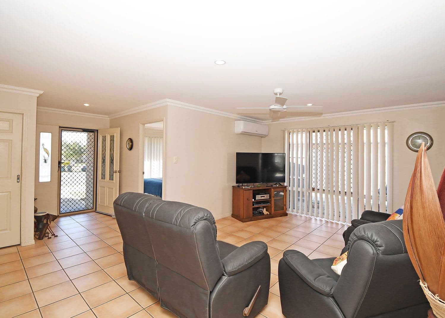 7 Abbey Court, Kawungan QLD 4655, Kawungan - Thumbnail 2