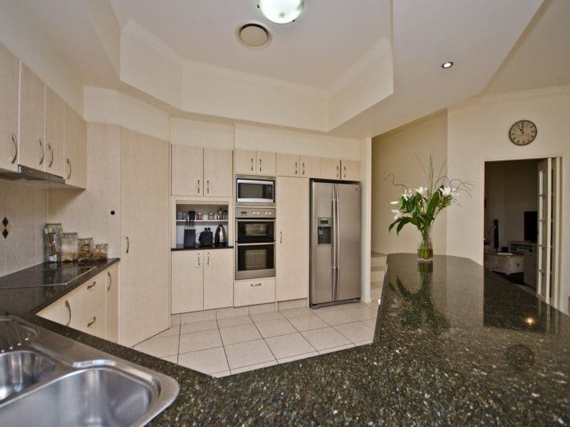 3 Lacerta Avenue, ROBINA QLD 4226, Robina - Thumbnail 6