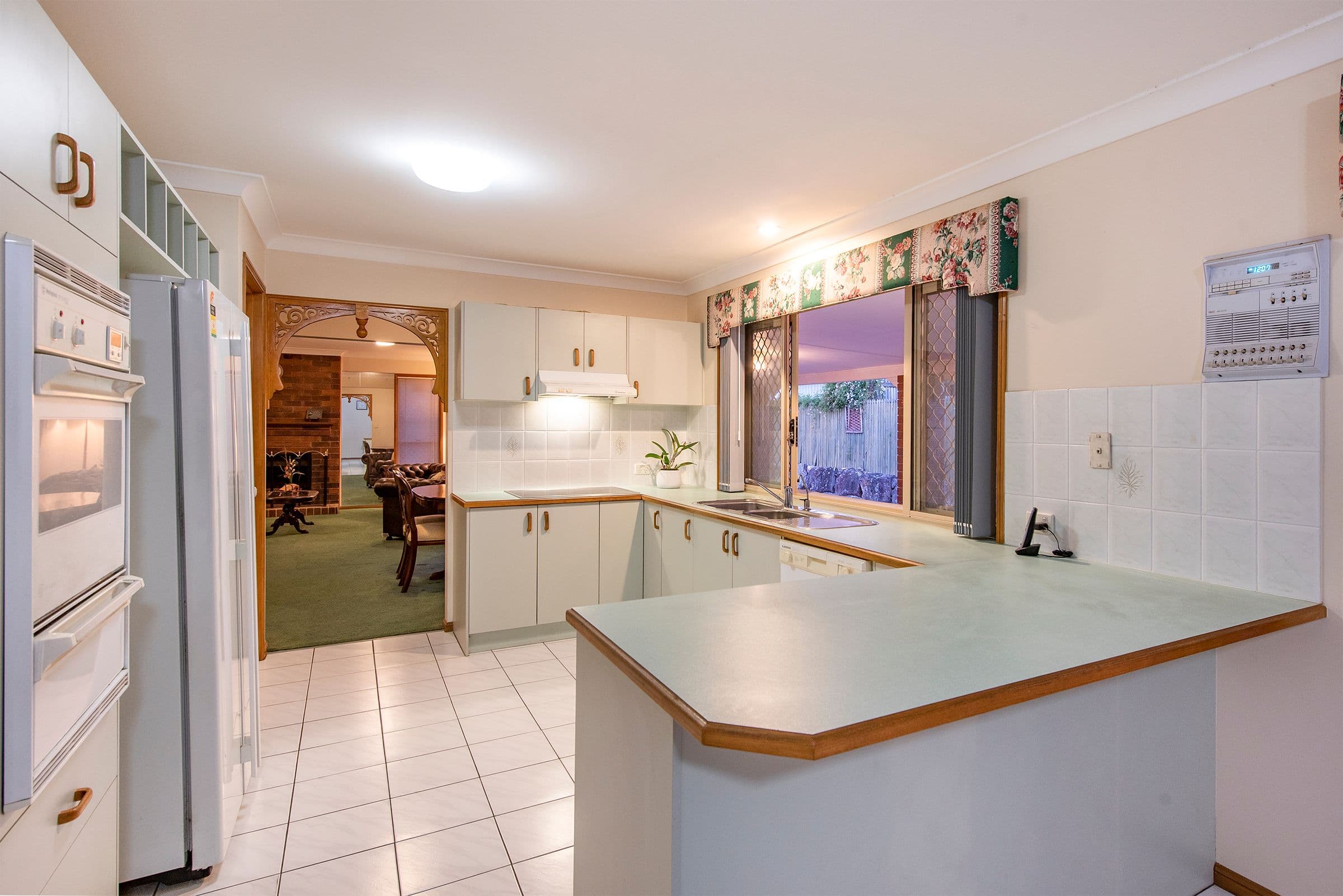 19 Norell Place, Eight Mile Plains QLD 4113, Eight Mile Plains - Thumbnail 4