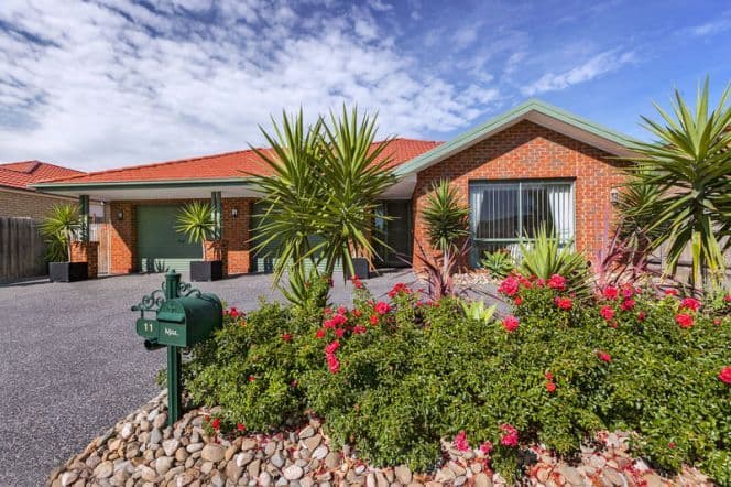 11 Axa Way, SOUTH MORANG VIC 3752, South Morang - Image 1