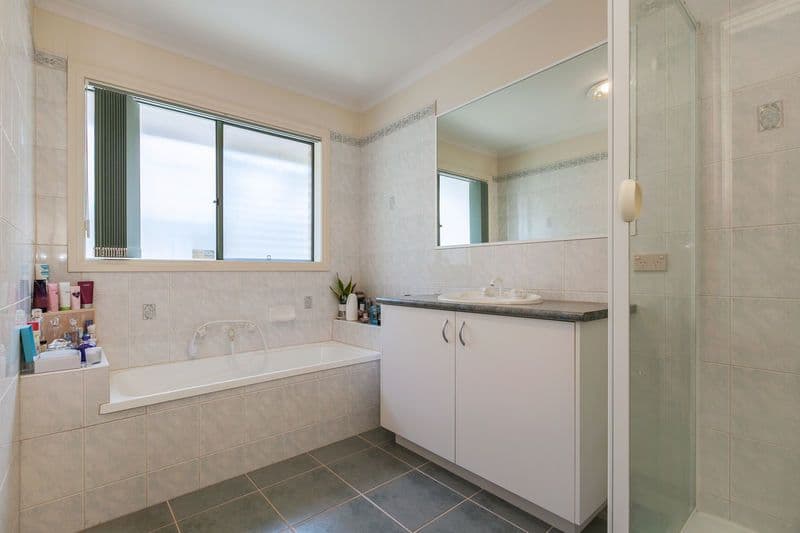 11 Axa Way, SOUTH MORANG VIC 3752, South Morang - Thumbnail 6