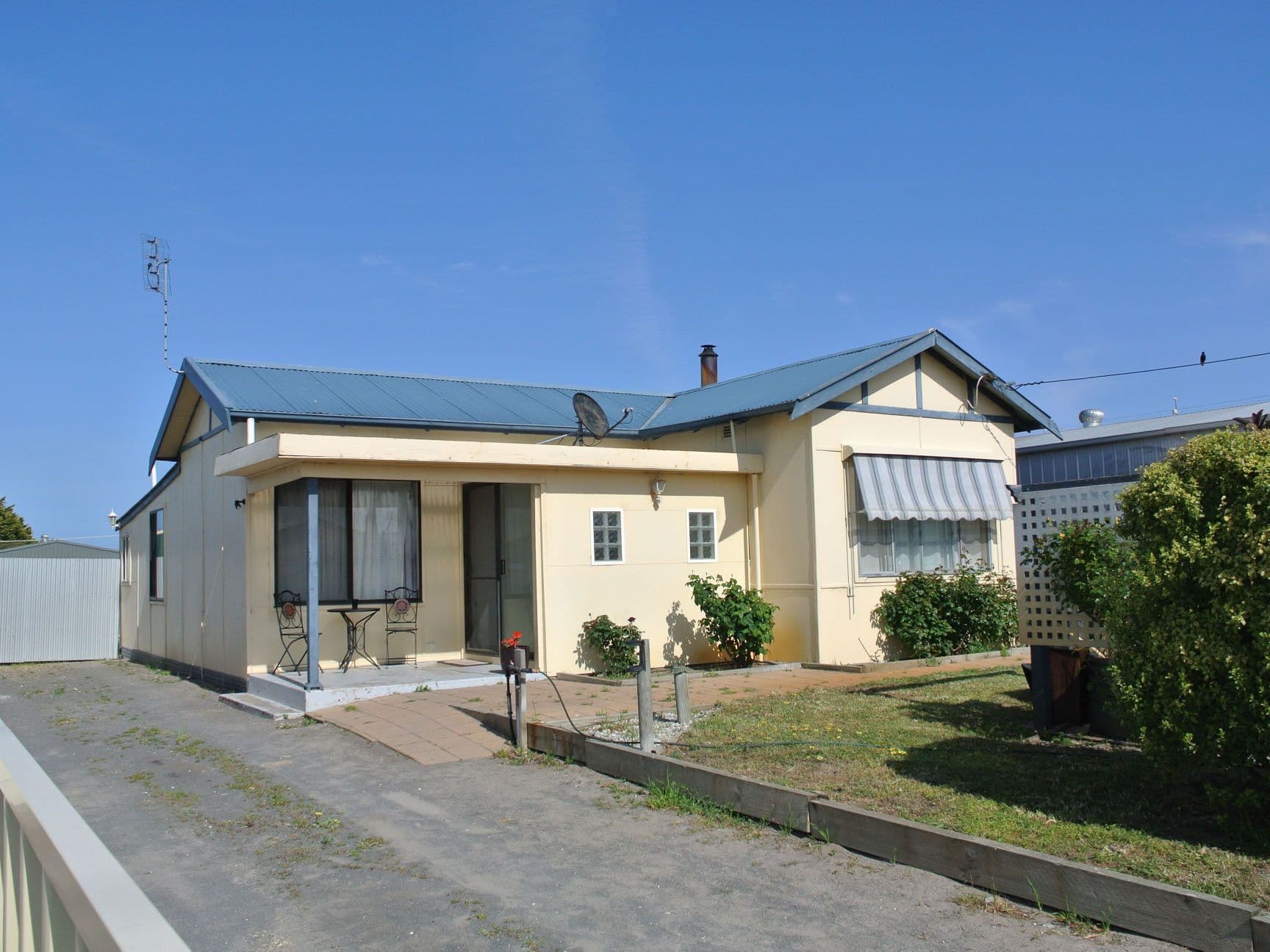 27 Charles Street, Kingston Se SA 5275, Kingston Se - Image 1