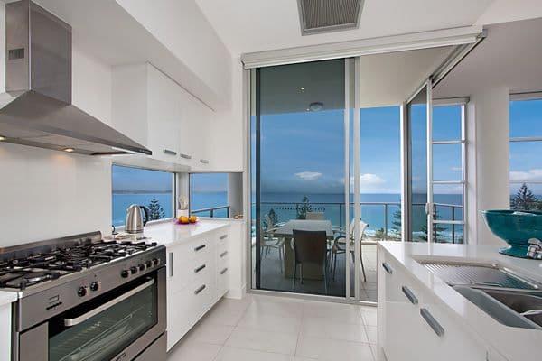 11 Eden Avenue, RAINBOW BAY QLD 4225, Rainbow Bay - Thumbnail 2
