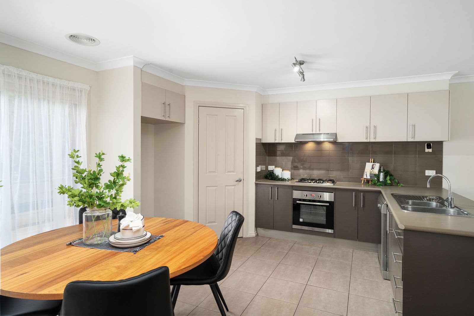 16 Hegarty Place, Maddingley VIC 3340, Maddingley - Thumbnail 7