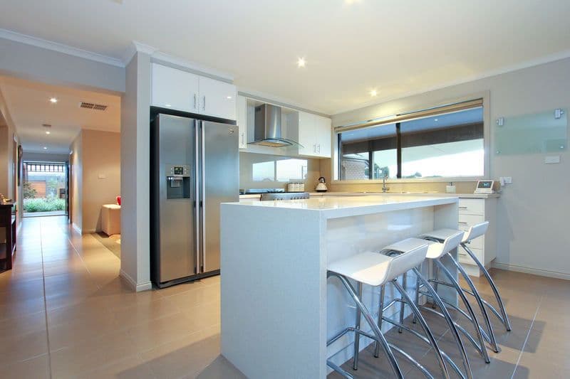 7 Crestwood Drive, ROSEBUD VIC 3939, Rosebud - Thumbnail 6