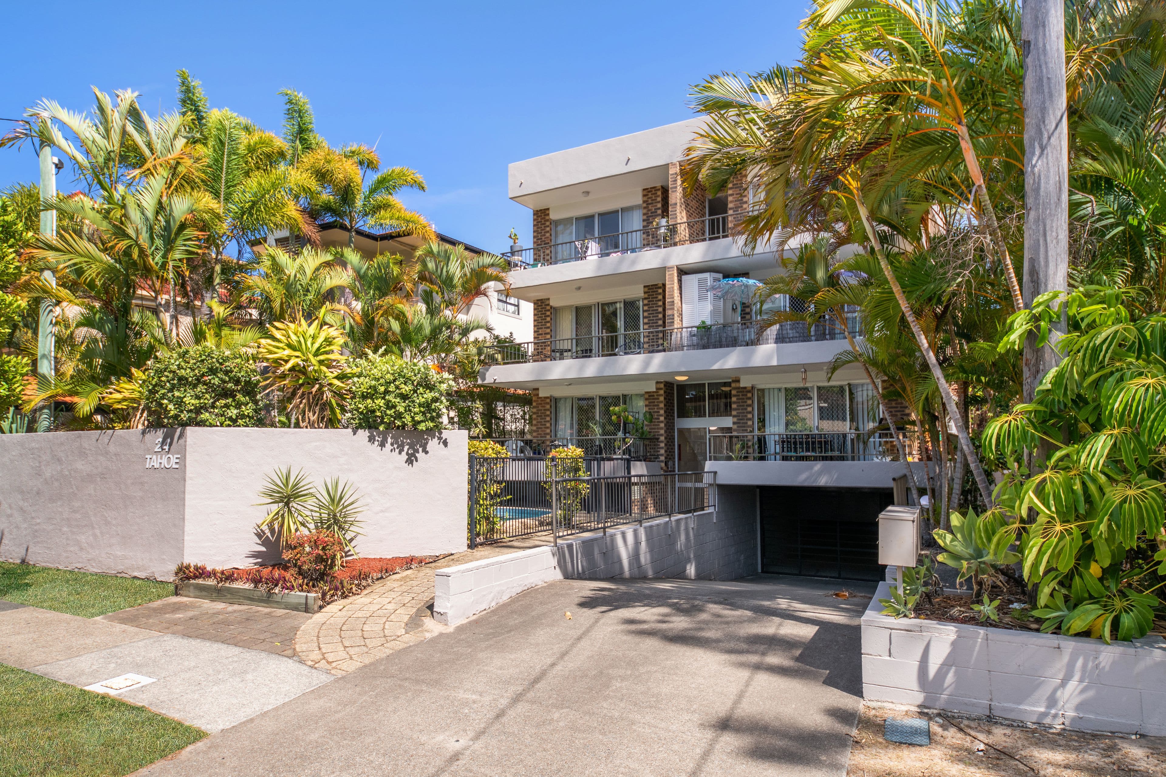 24 First Avenue, Broadbeach QLD 4218, Broadbeach - Thumbnail 7