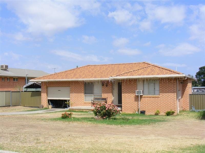 20 Darling Avenue, COWRA NSW 2794, Cowra - Image 1
