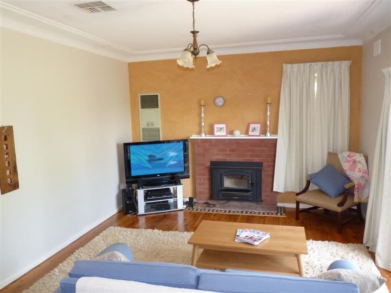 8 Bailey Street, DUBBO NSW 2830, Dubbo - Thumbnail 5