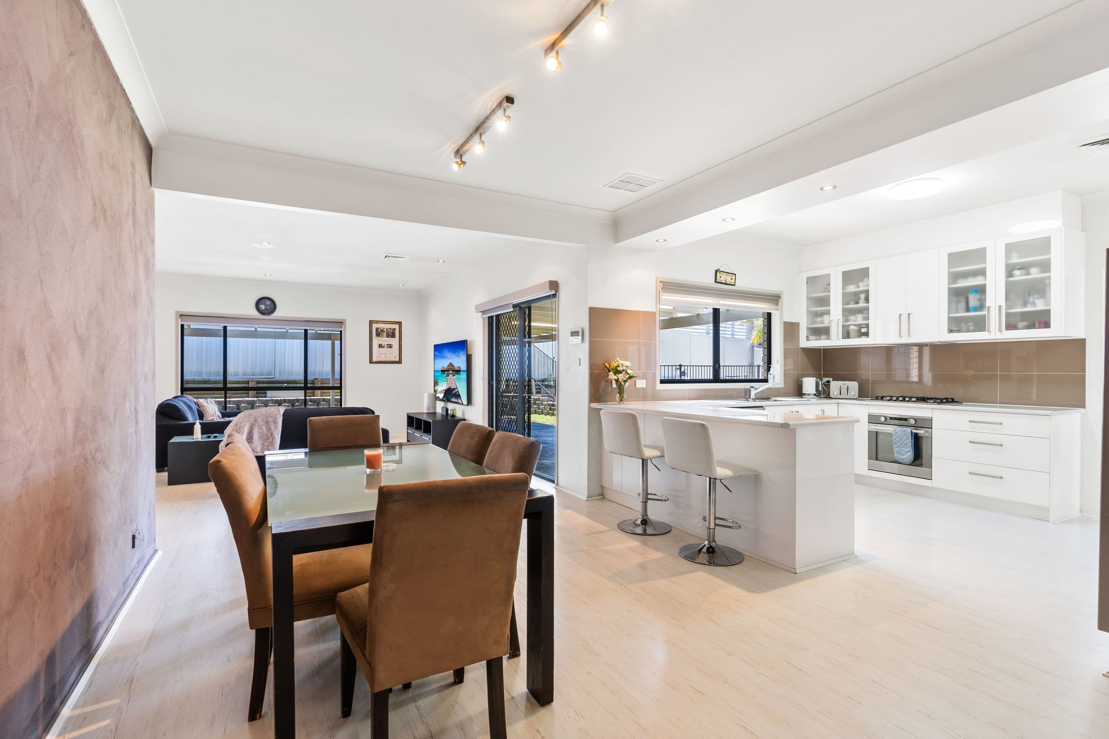 10 Amelia Close, Cecil Hills NSW 2171, Cecil Hills - Thumbnail 5