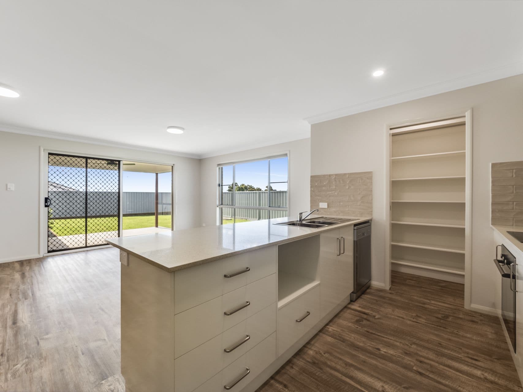 2 Sandford Crescent, Torrington QLD 4350, Torrington - Thumbnail 4