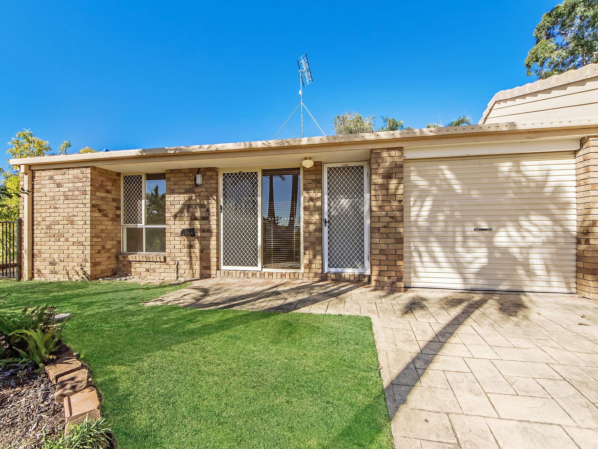 8 Hercule Court, Oxenford QLD 4210, Oxenford - Image 1