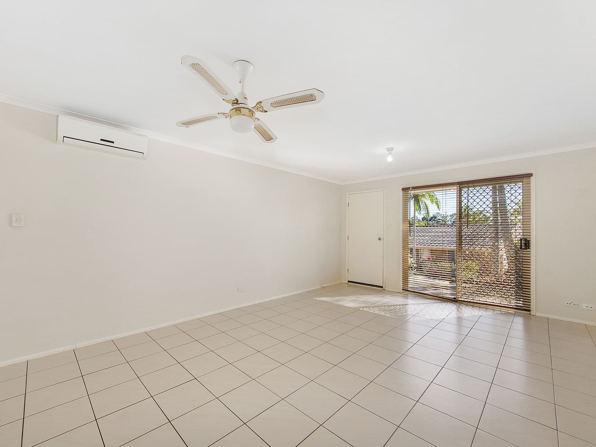 8 Hercule Court, Oxenford QLD 4210, Oxenford - Thumbnail 3