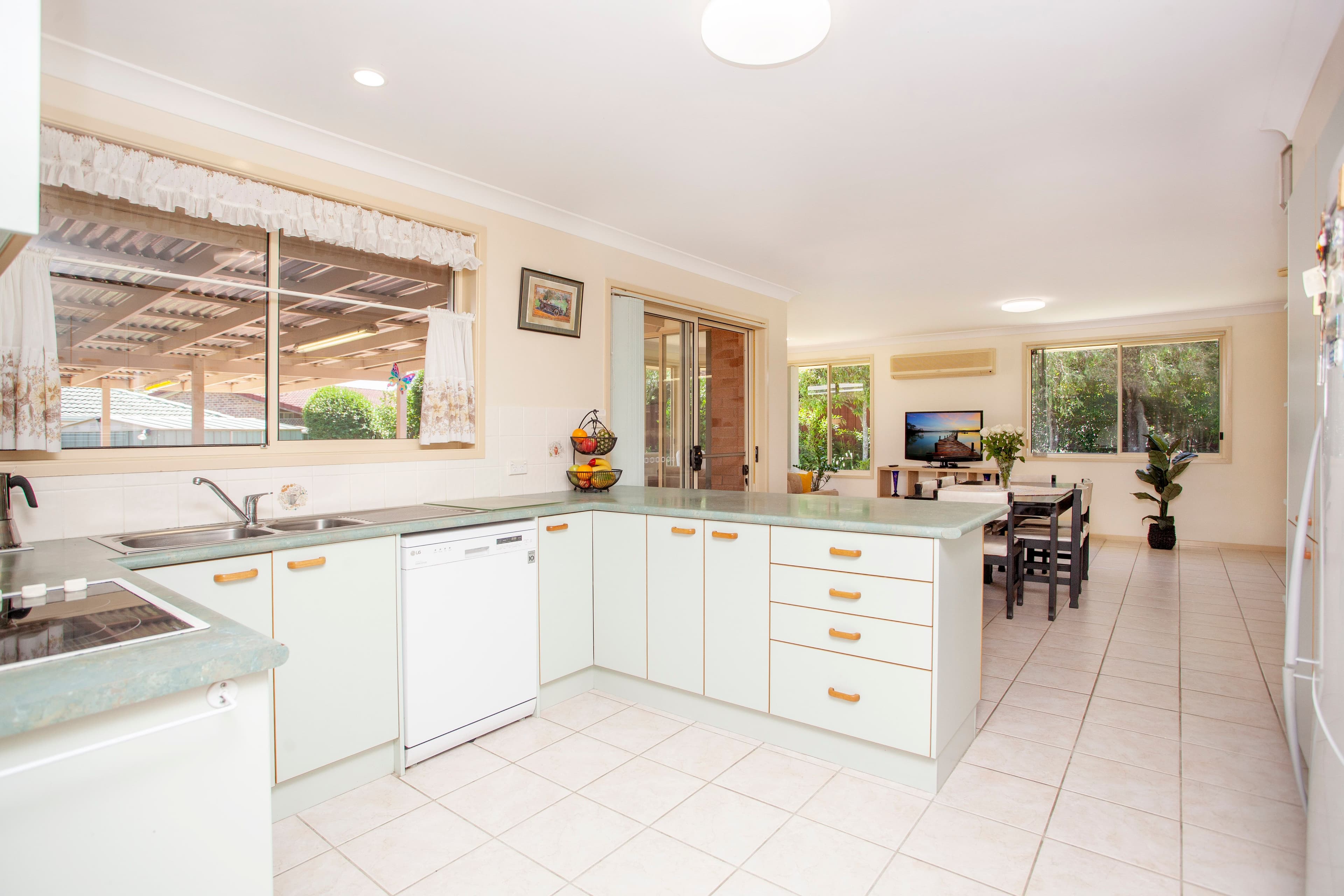 5 Bundarra Close, Taree NSW 2430, Taree - Thumbnail 6