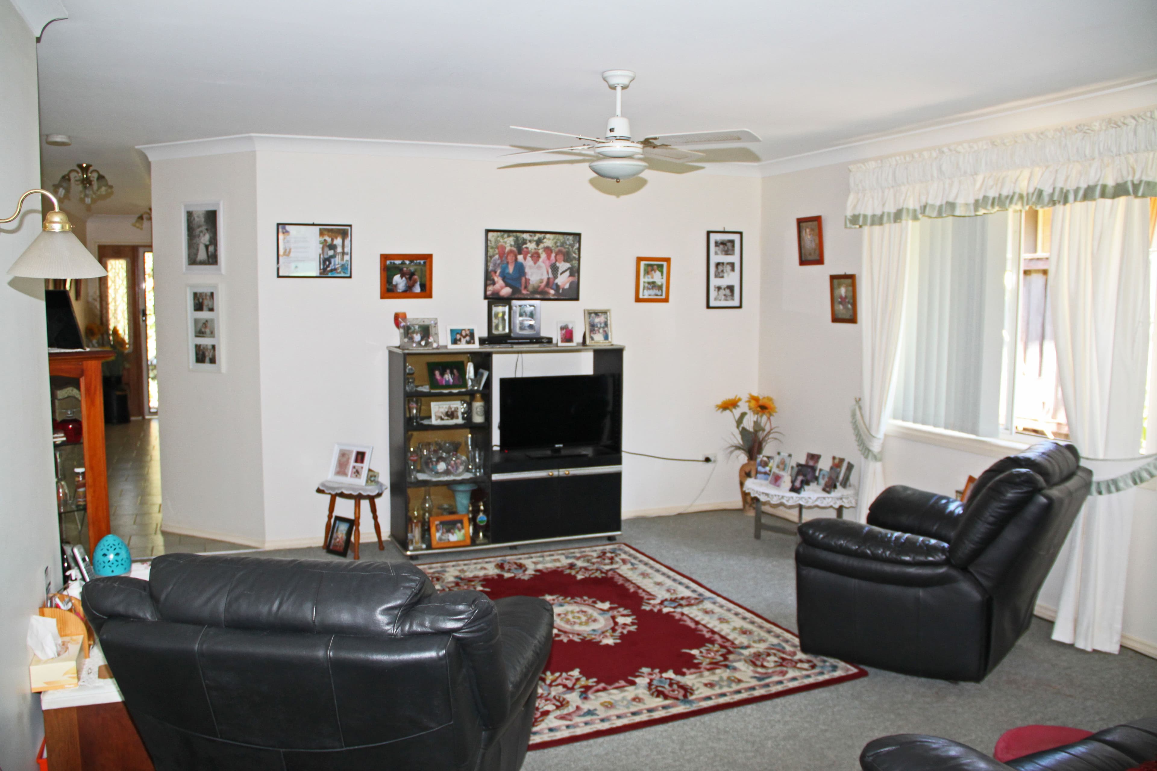 4 Rosewood Court, Lakewood - Thumbnail 6