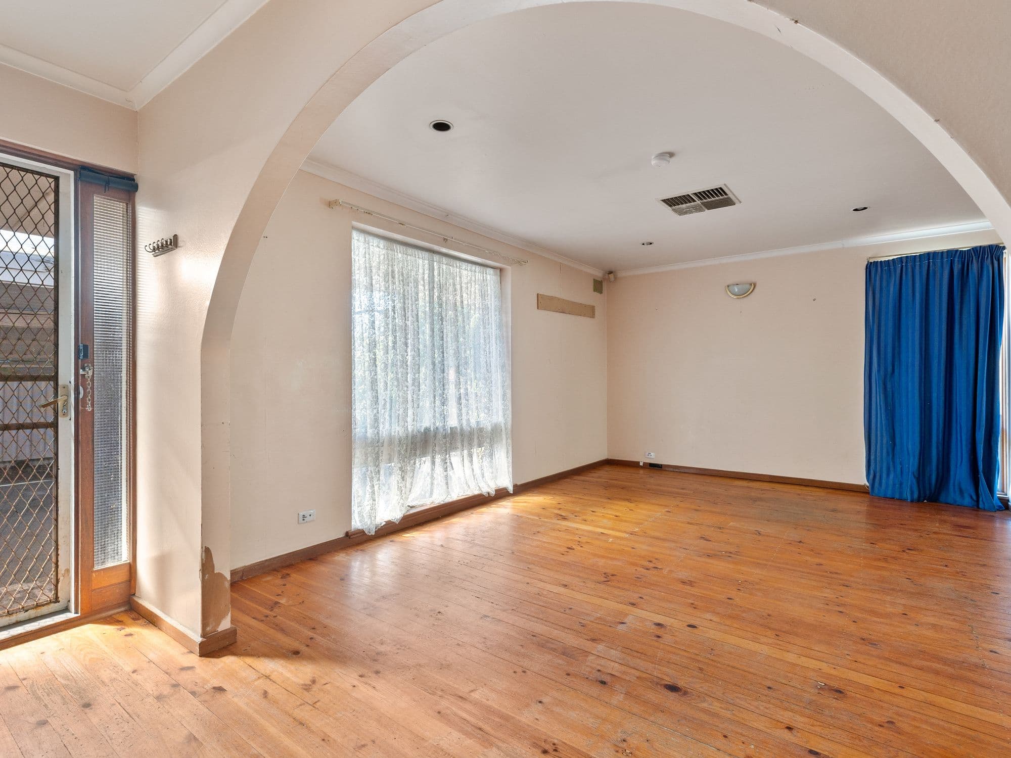 13 Shiraz Avenue, Hackham SA 5163, Hackham - Thumbnail 2