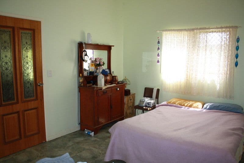 1 Alma Vale Road, EIDSVOLD QLD 4627, Eidsvold - Thumbnail 5