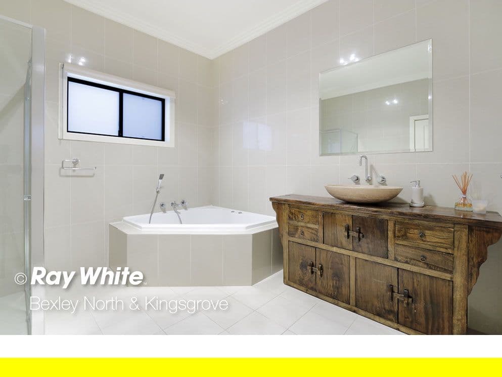 58 New England Drive, Kingsgrove - Thumbnail 8