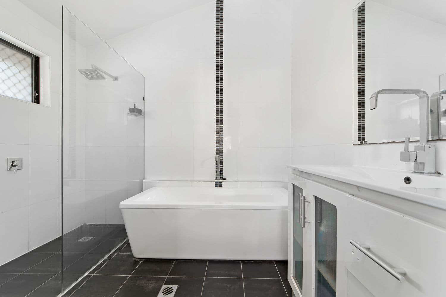 21 Kerrabee Street, Nerang QLD 4211, Nerang - Thumbnail 7