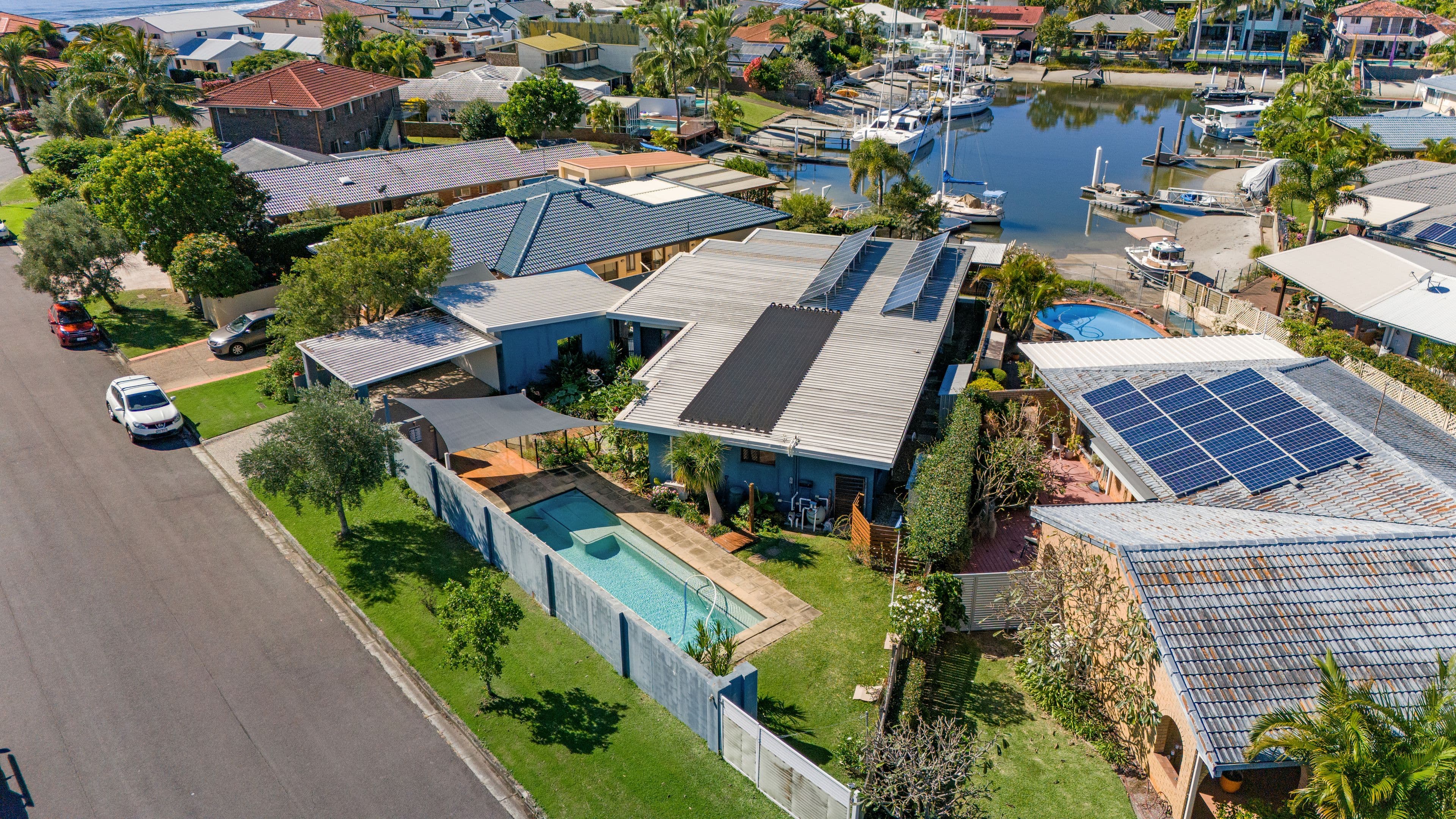 26 Hume Parade, Paradise Point QLD 4216, Paradise Point - Thumbnail 4