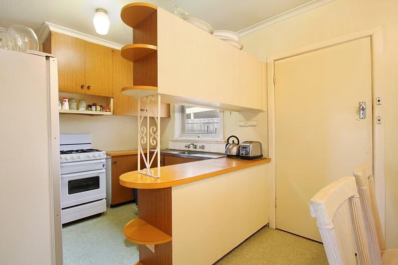 9 Scotsburn Avenue, OAKLEIGH SOUTH VIC 3167, Oakleigh South - Thumbnail 3