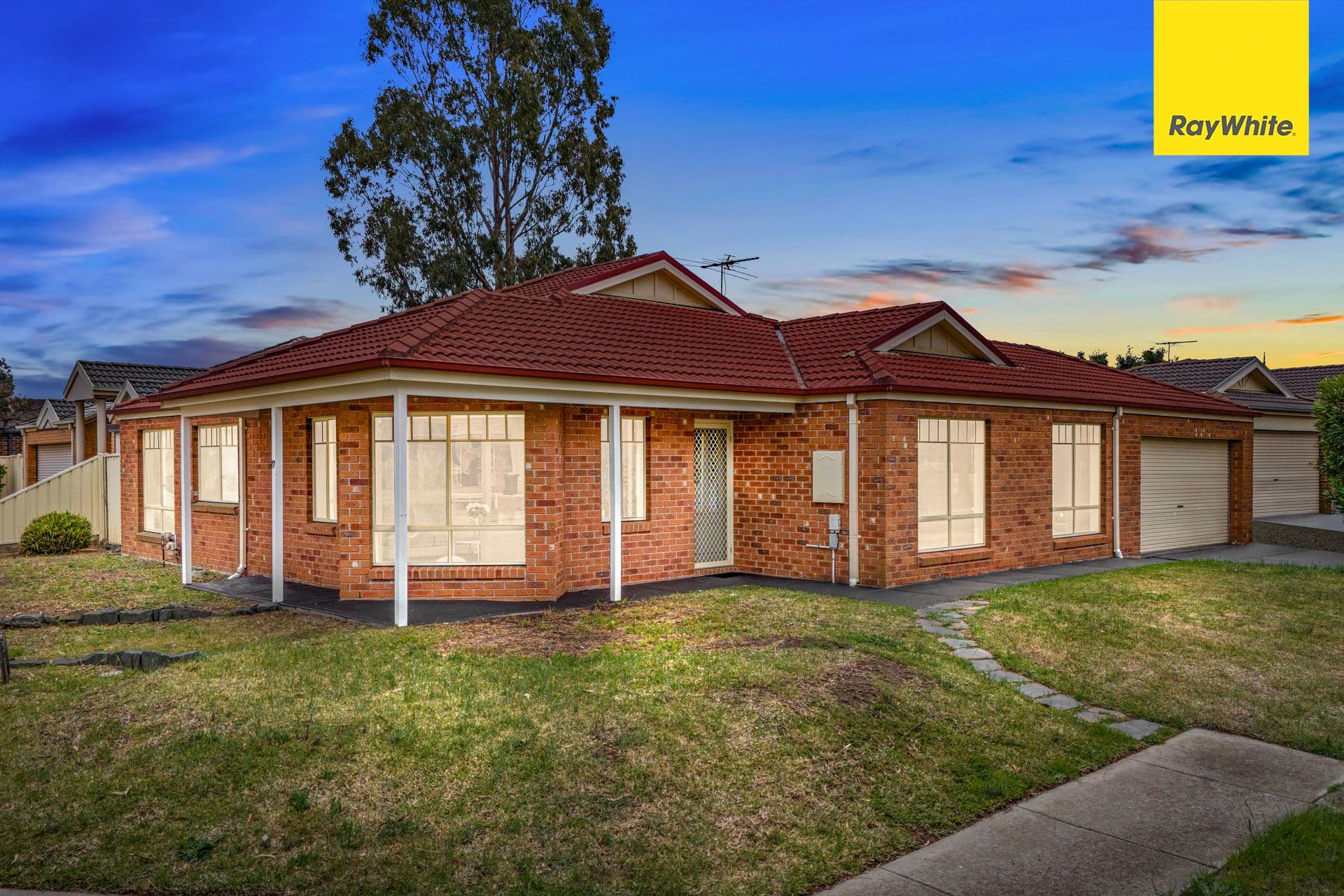 17 Fiddlewood Turn, HARKNESS VIC 3337, Harkness - Image 1