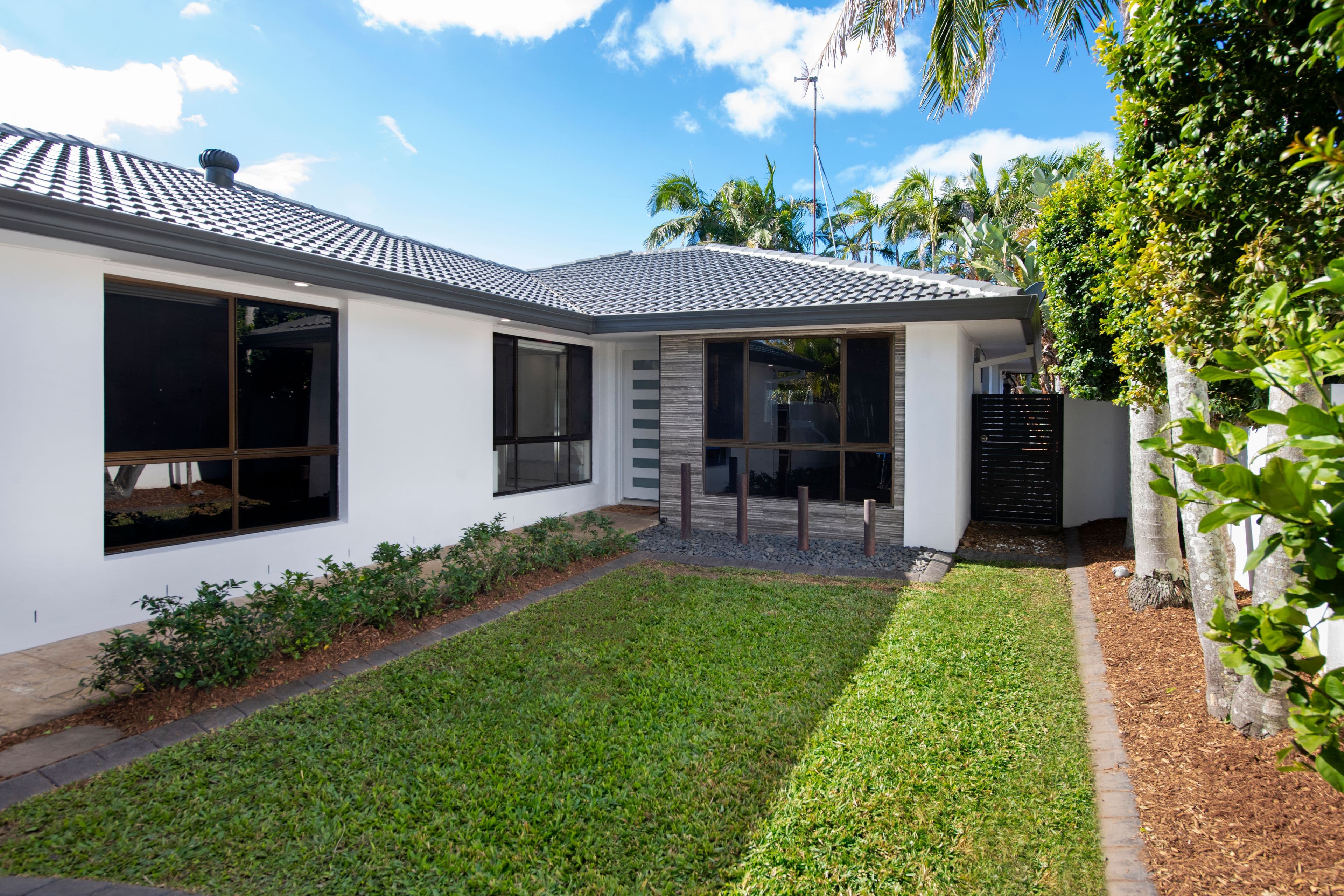 13 Mackay Close, Sorrento QLD 4217, Sorrento - Thumbnail 3