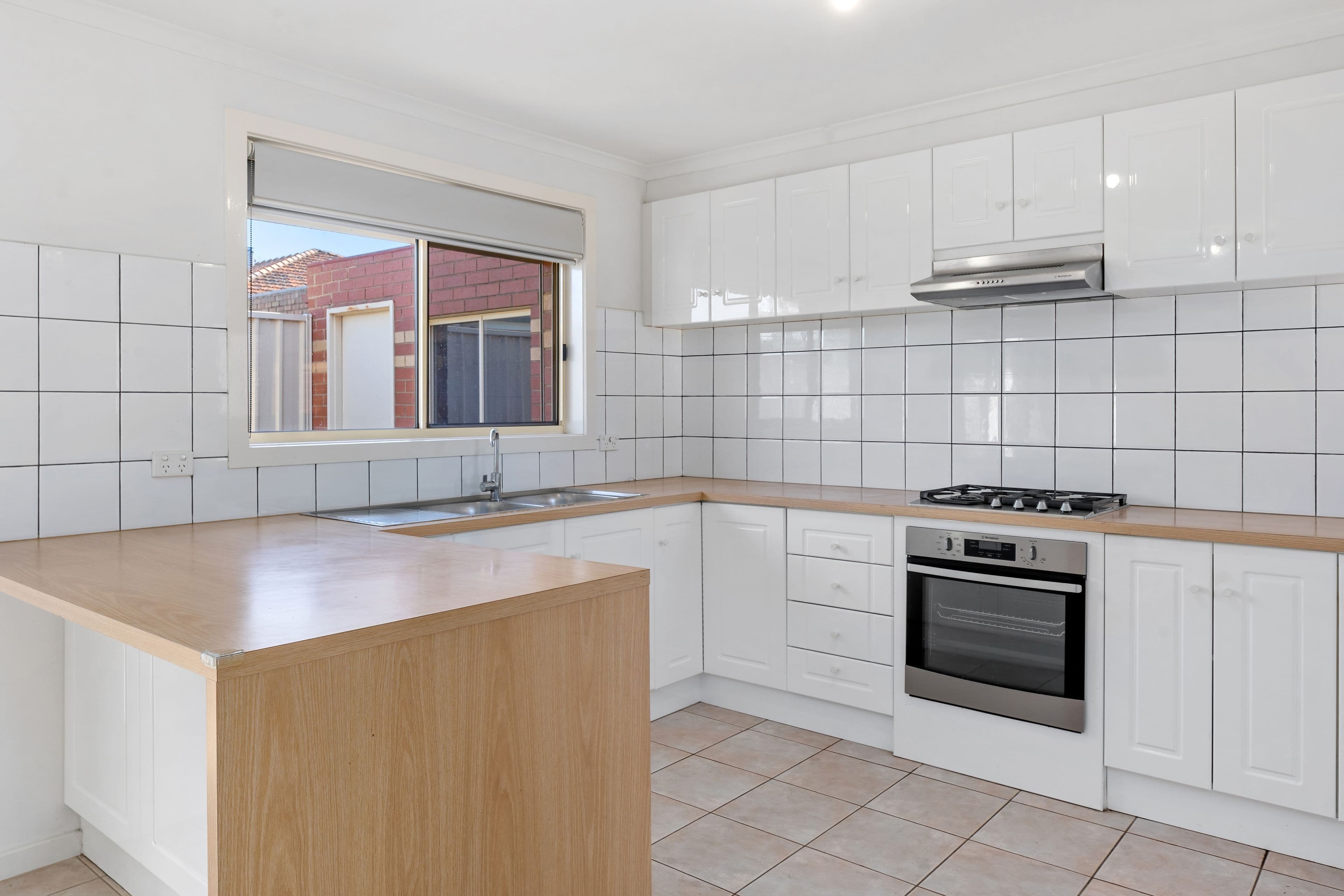 32 Arndell Street, Thomastown VIC 3074, Thomastown - Thumbnail 2