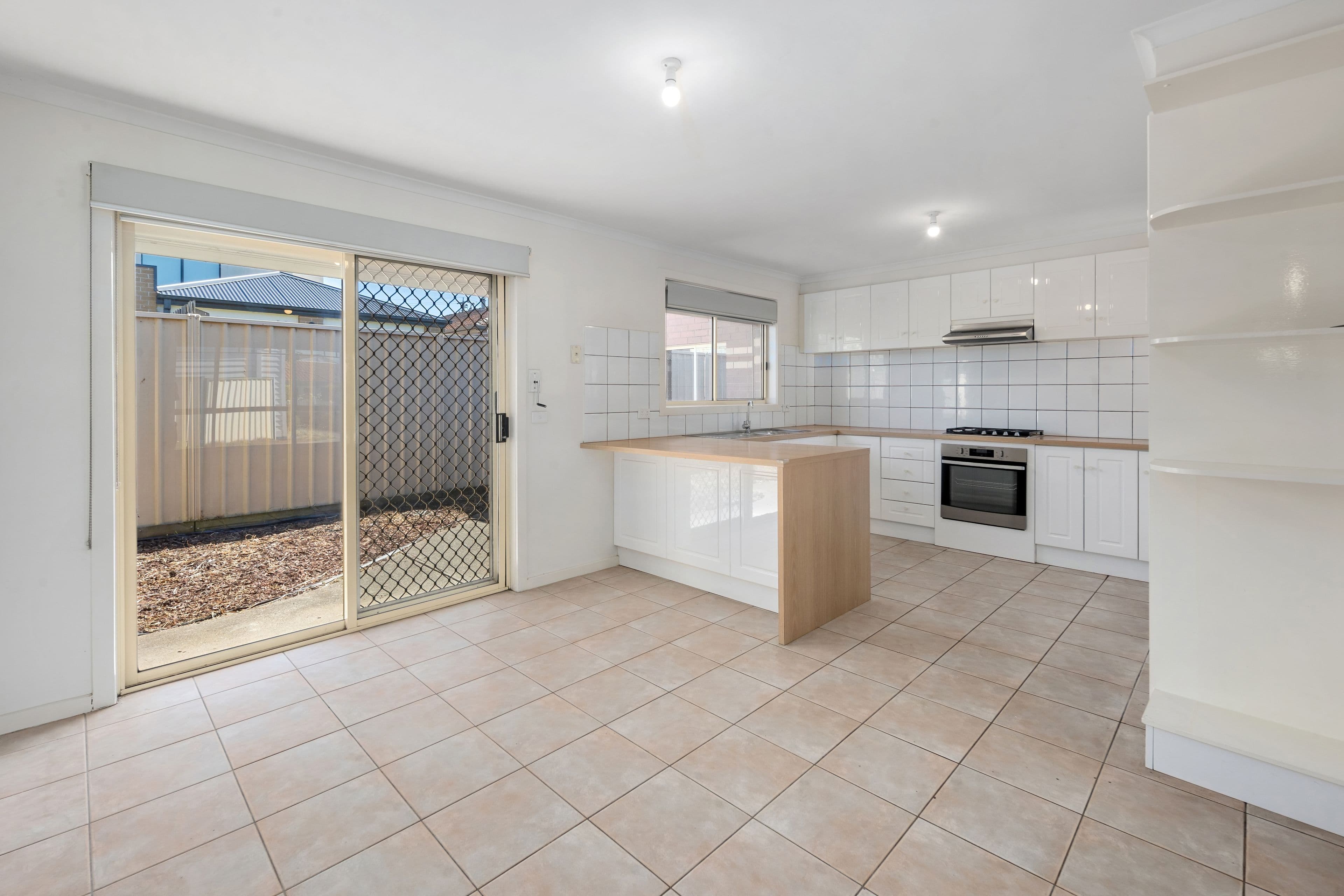 32 Arndell Street, Thomastown VIC 3074, Thomastown - Thumbnail 4