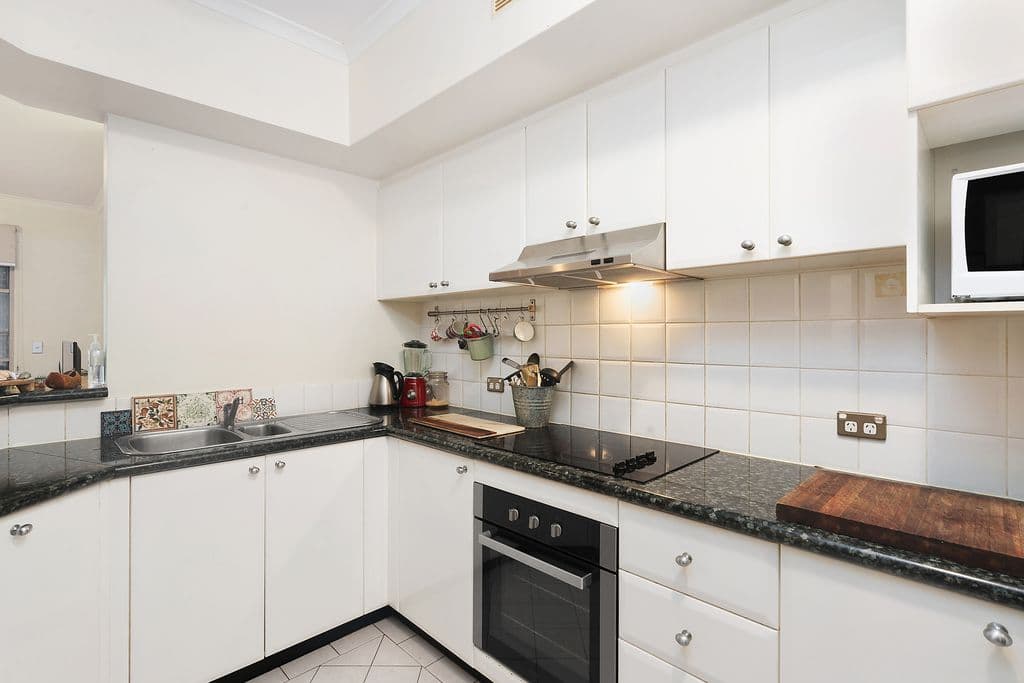 16/6 Williams Parade, Dulwich Hill - Thumbnail 2