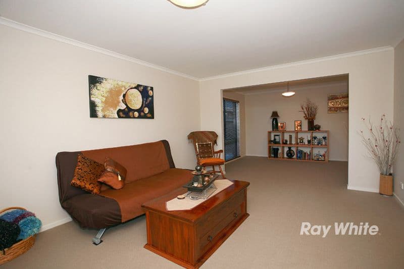 6 Heatherwood Court, CRANBOURNE VIC 3977, Cranbourne West - Thumbnail 3